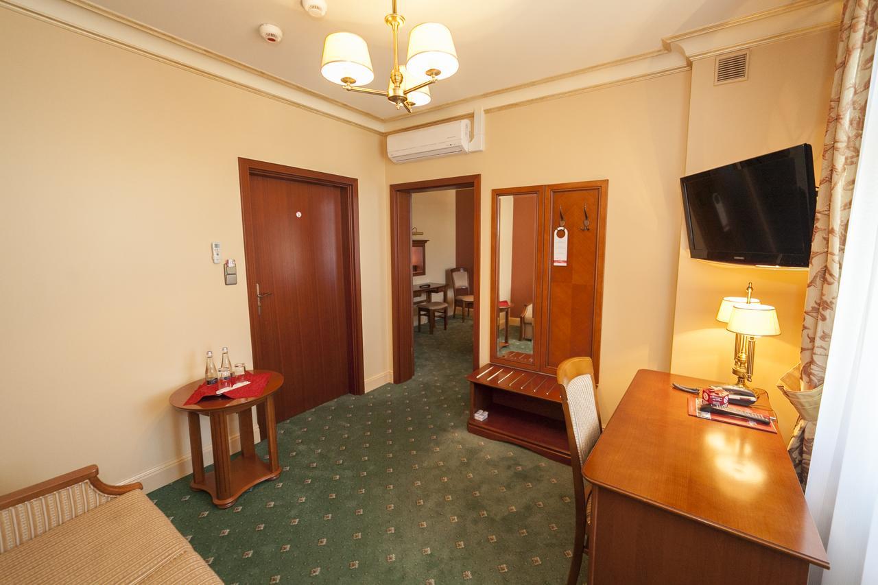 Hotel Przy Mlynie Rybnik  Extérieur photo