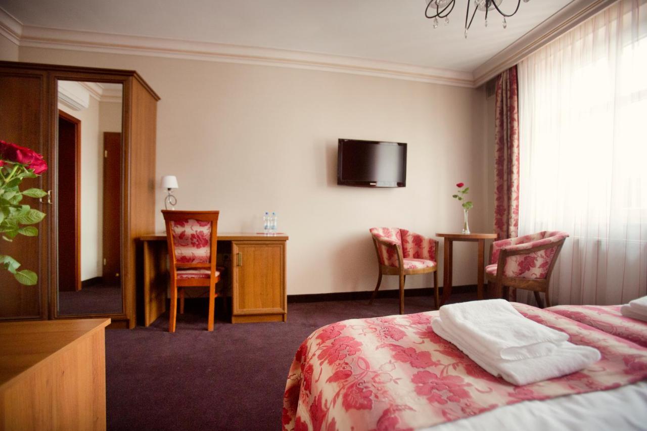 Hotel Przy Mlynie Rybnik  Extérieur photo